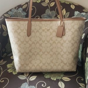 Coach tote purse